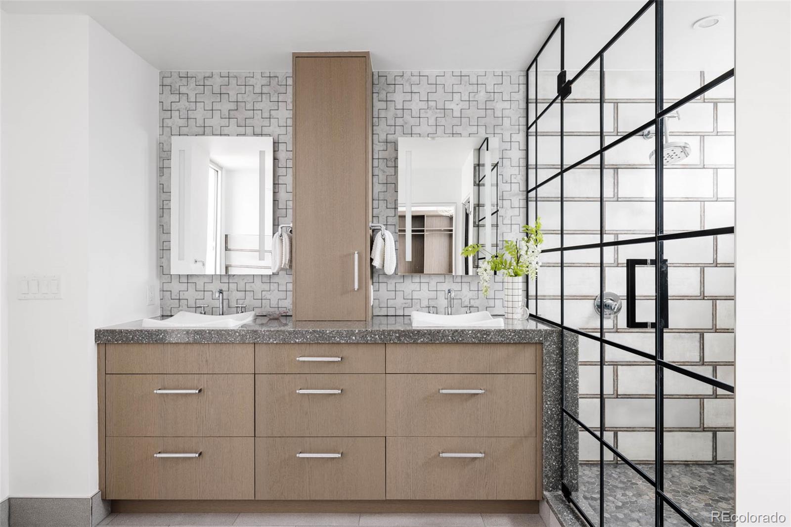 1467 Delgany Street Unit: #1-L