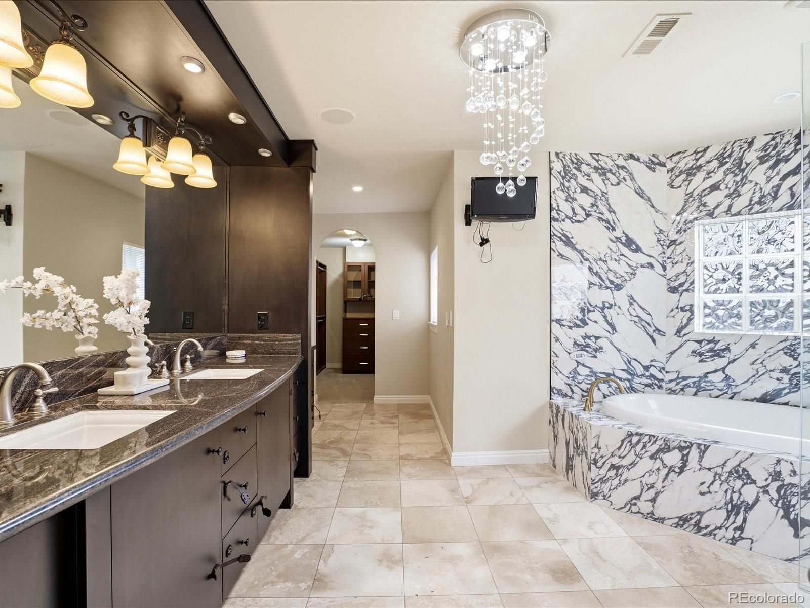 525 S Downing Street