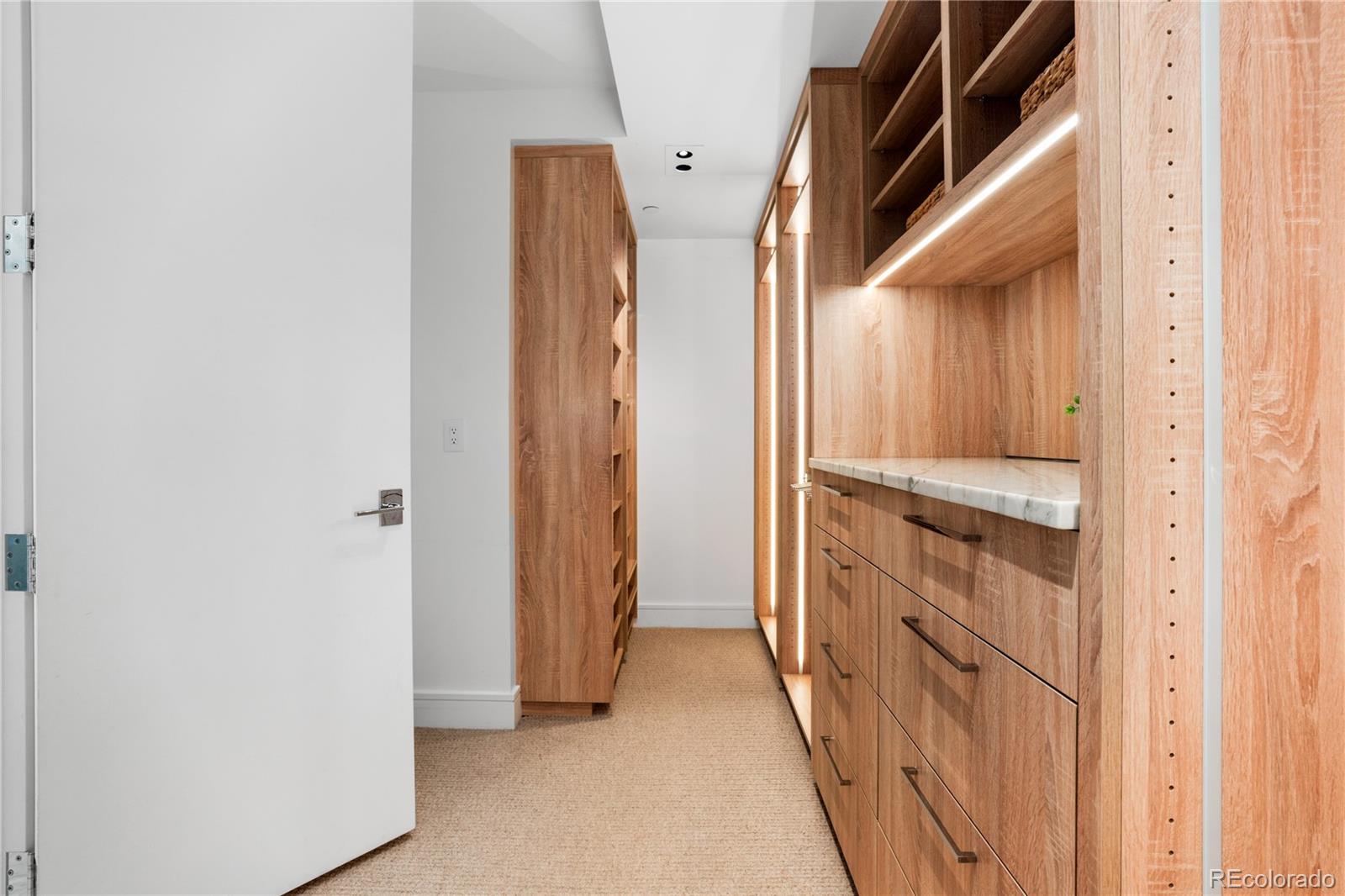 900 N Pennsylvania Street Unit: 600