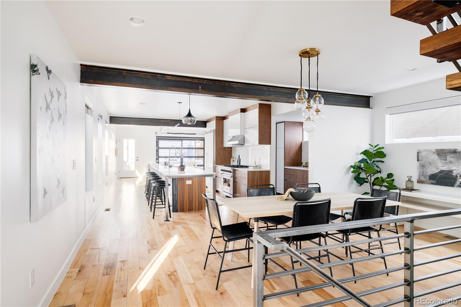 3617 Mariposa Street