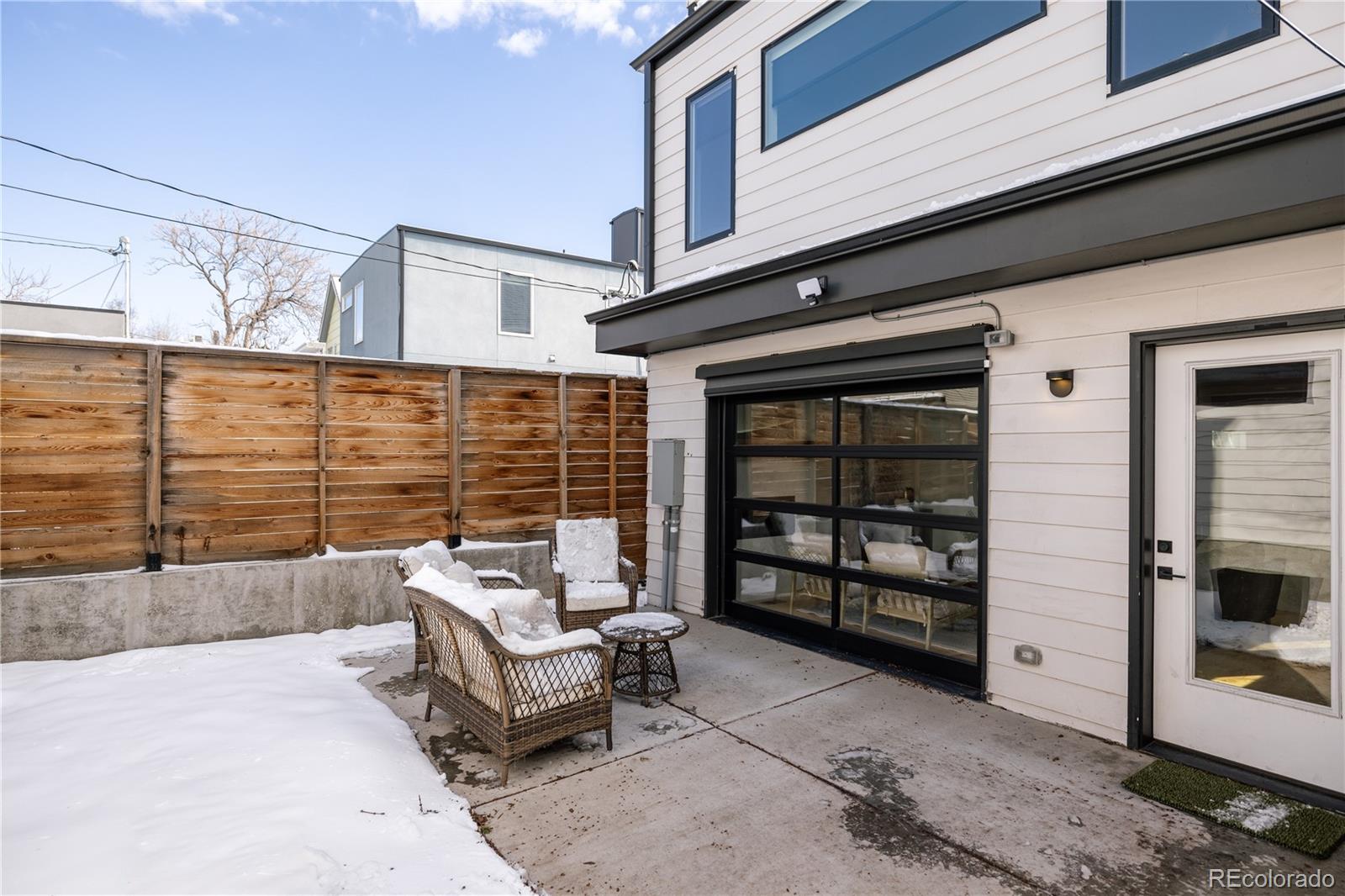 3617 Mariposa Street