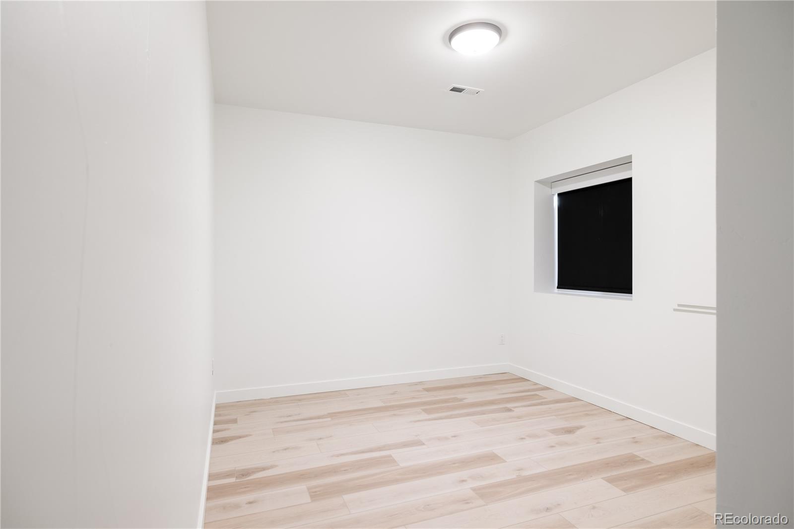 3617 Mariposa Street