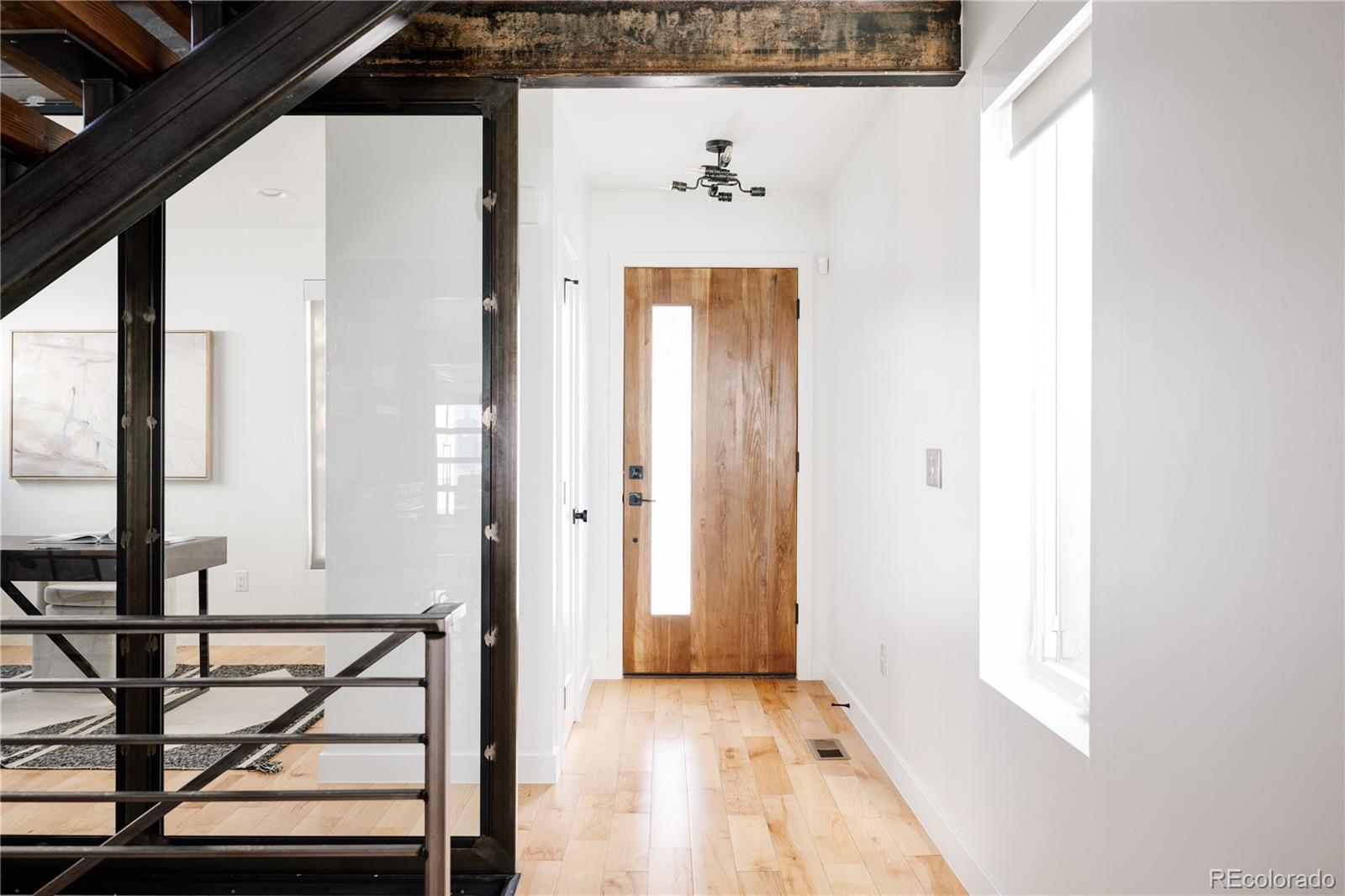 3617 Mariposa Street