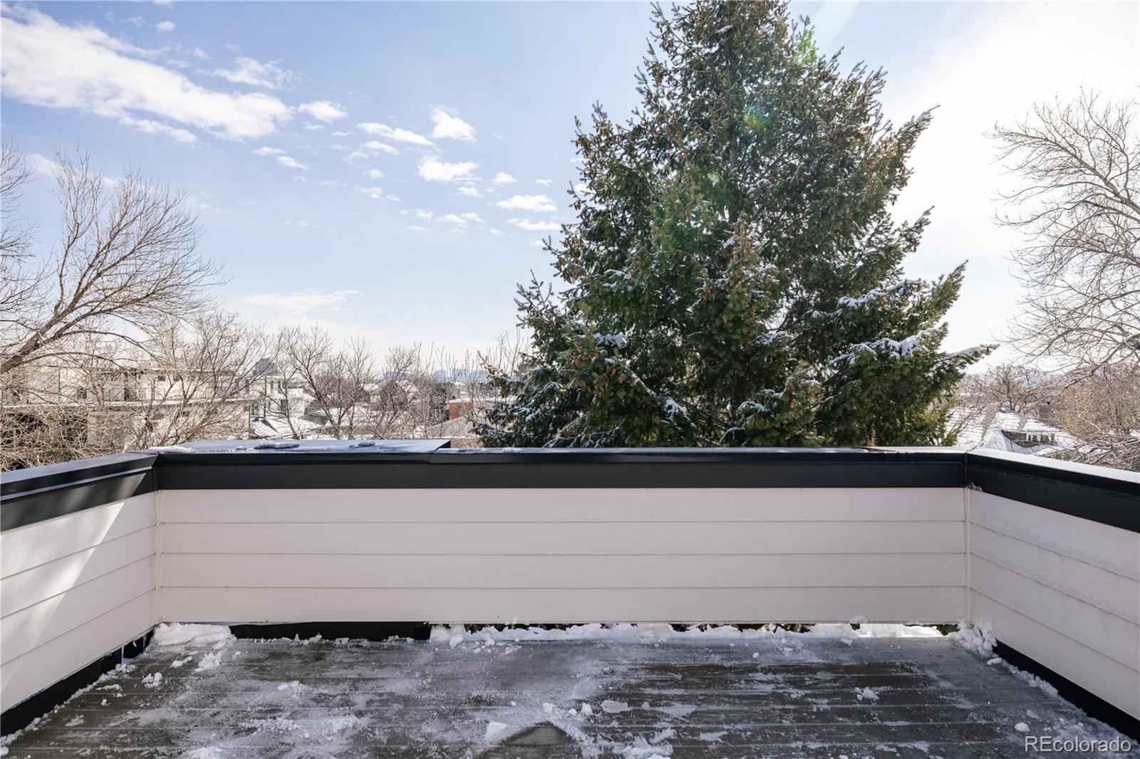 3617 Mariposa Street