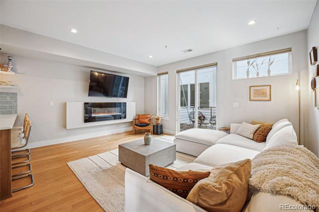 4911 Lowell Boulevard Unit: 102