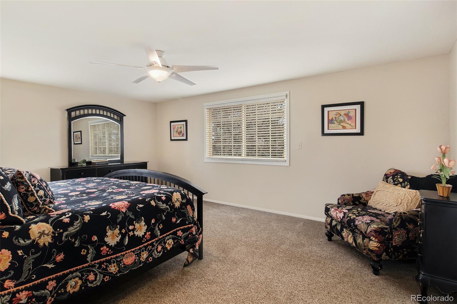 7035 S Magnolia Circle