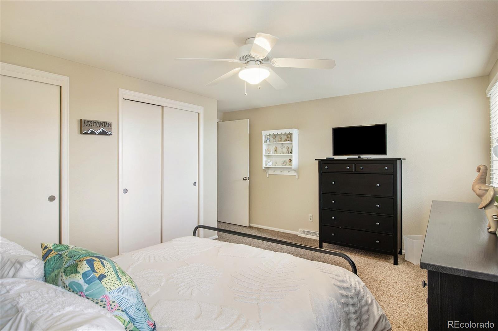 7035 S Magnolia Circle