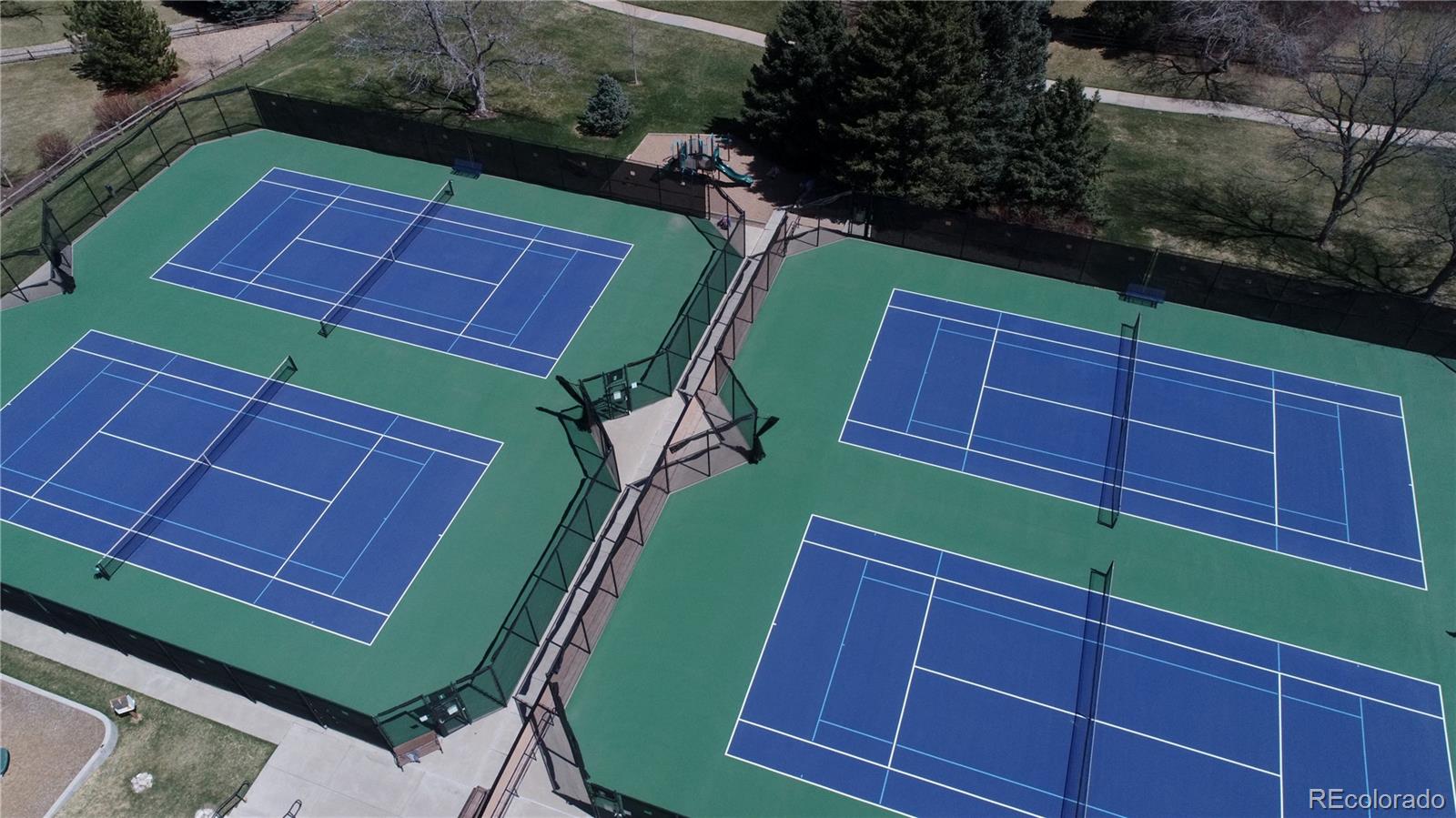 7035 S Magnolia Circle