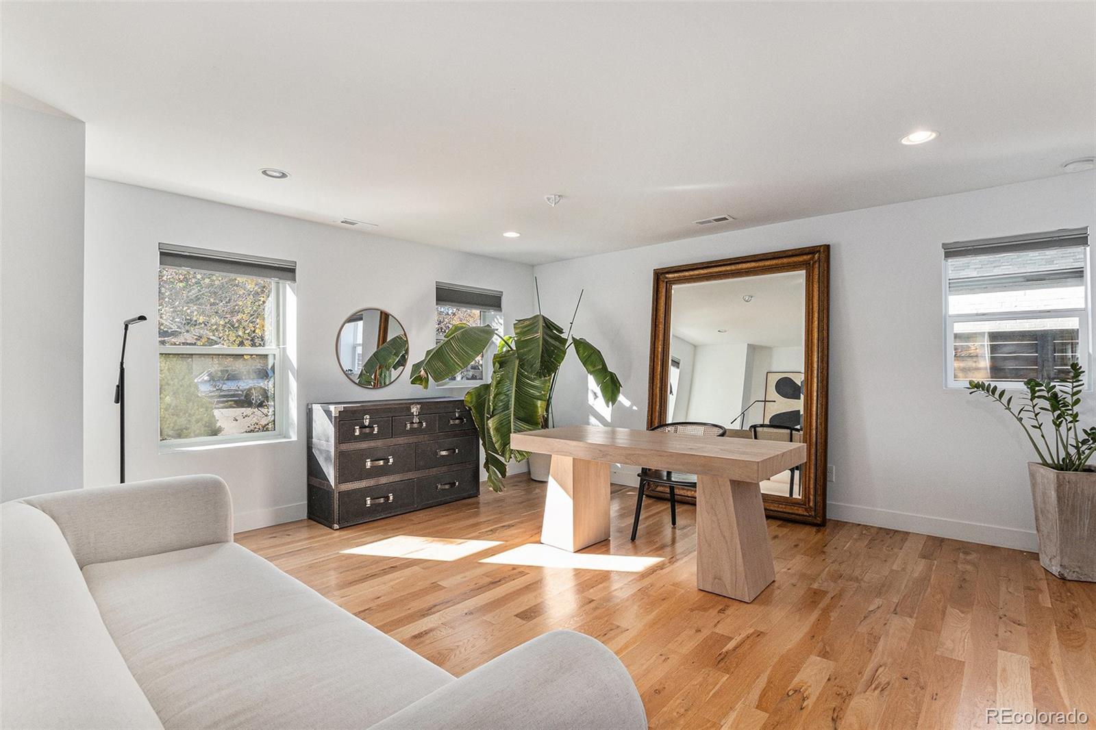3815 W Alice Place