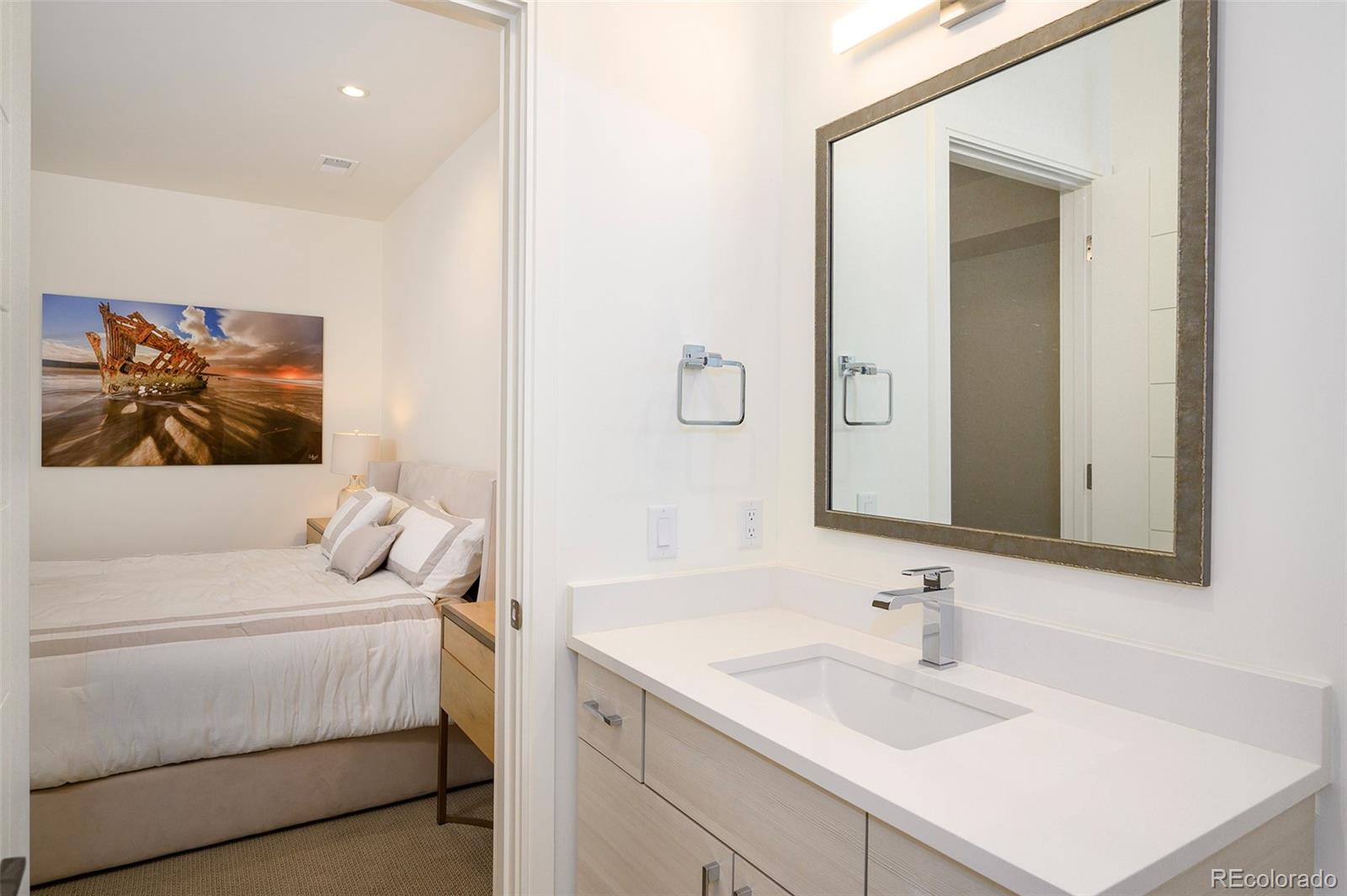 525 Columbine Street