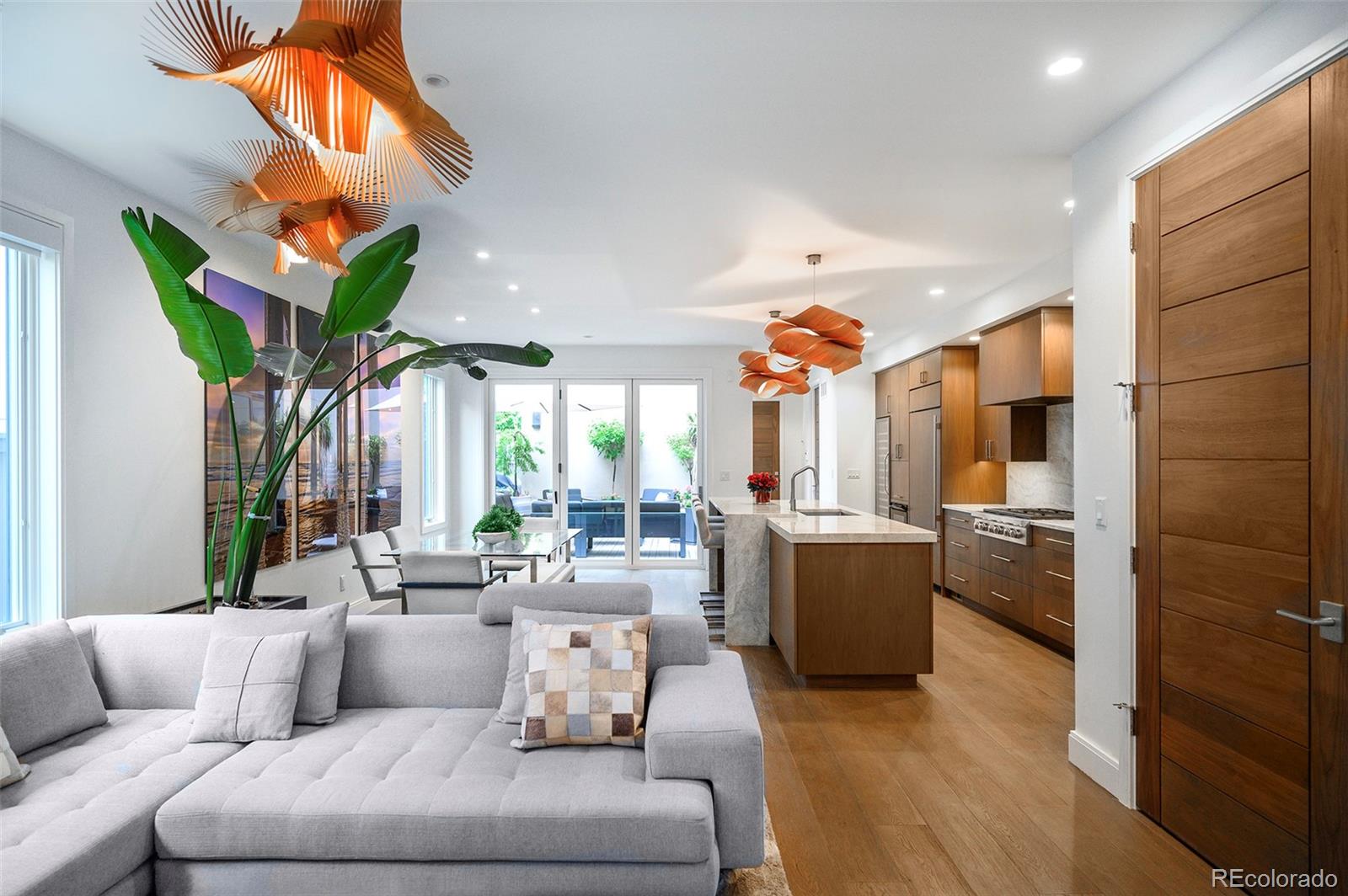 525 Columbine Street