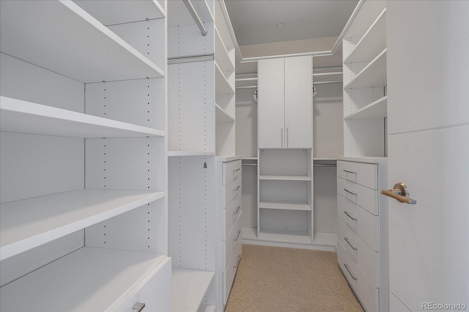 155 N Steele Street Unit: 714