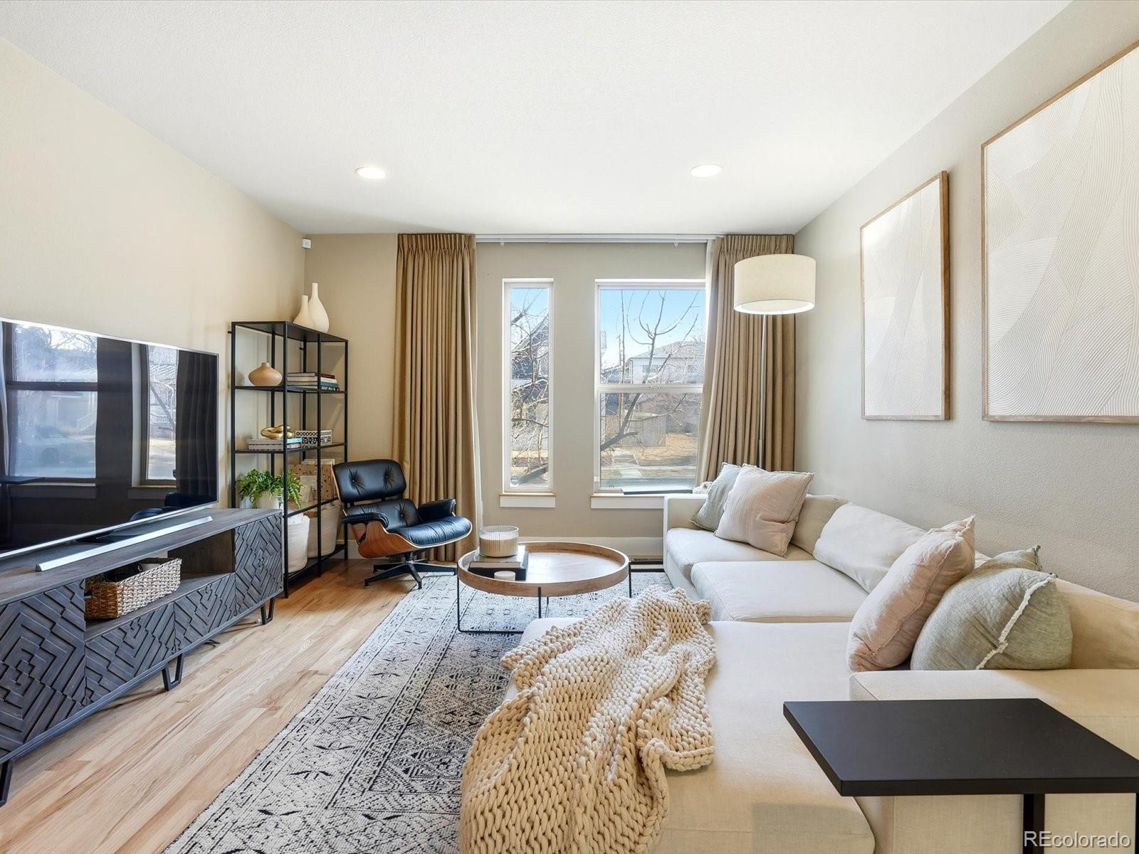 1737 S Pennsylvania Street