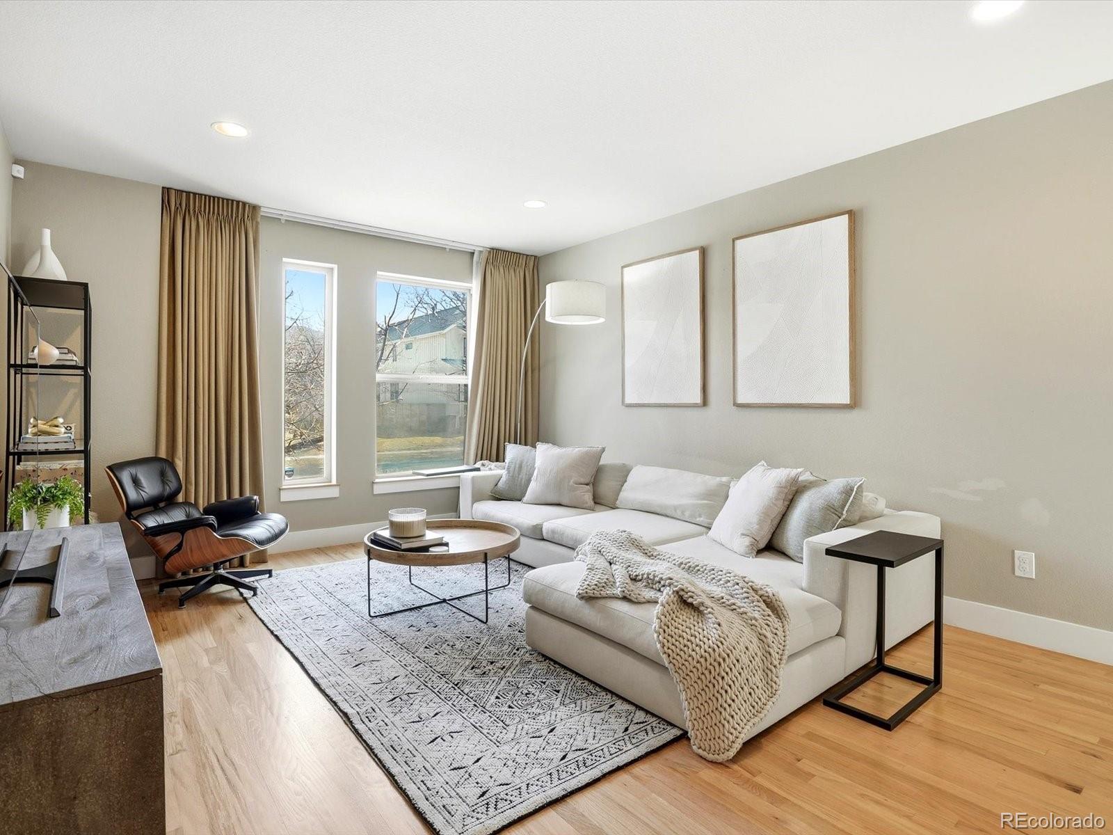 1737 S Pennsylvania Street