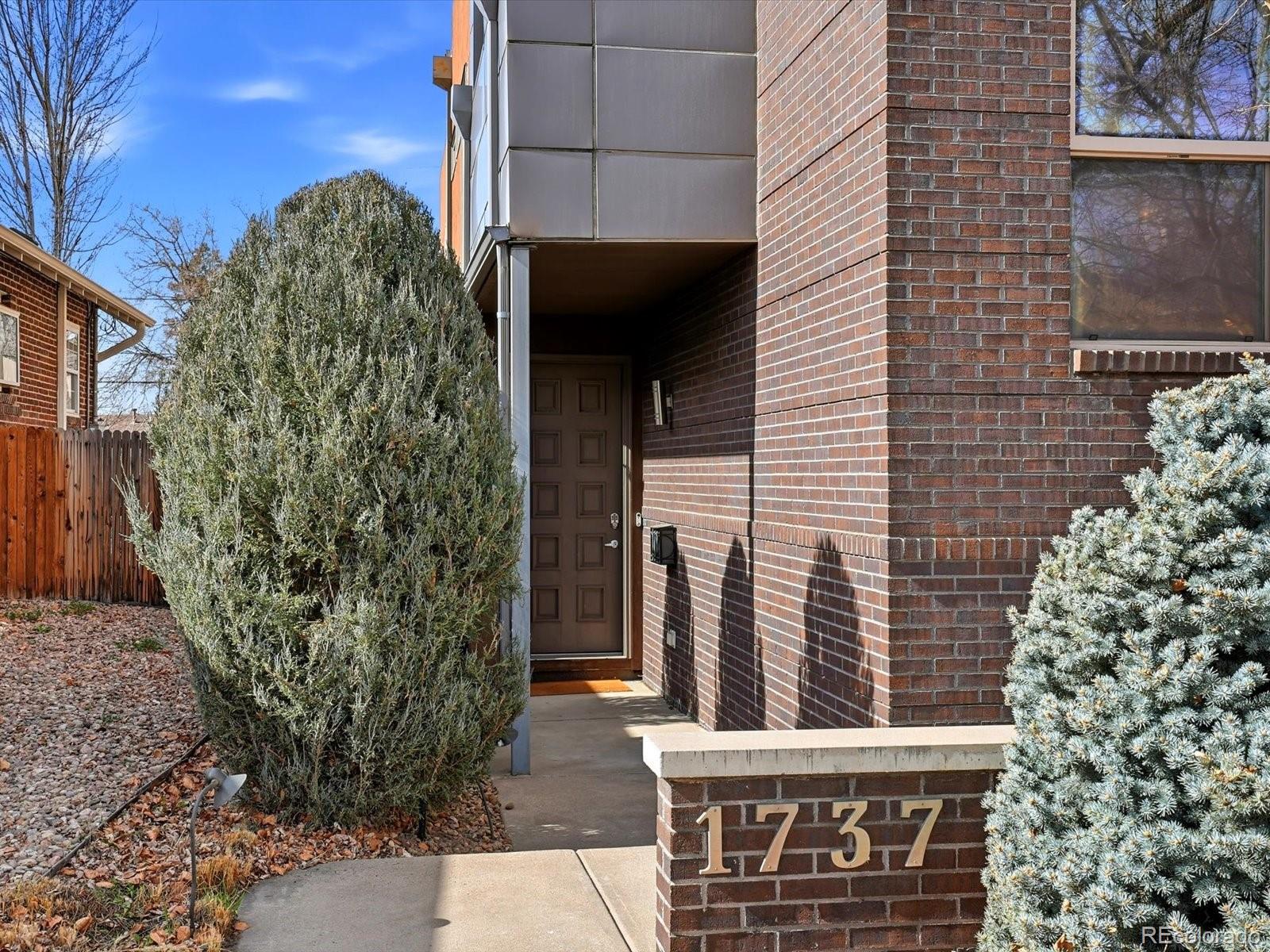 1737 S Pennsylvania Street