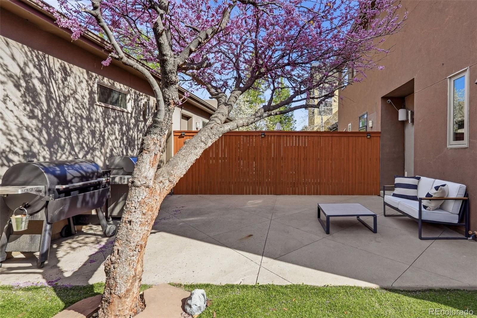 1737 S Pennsylvania Street