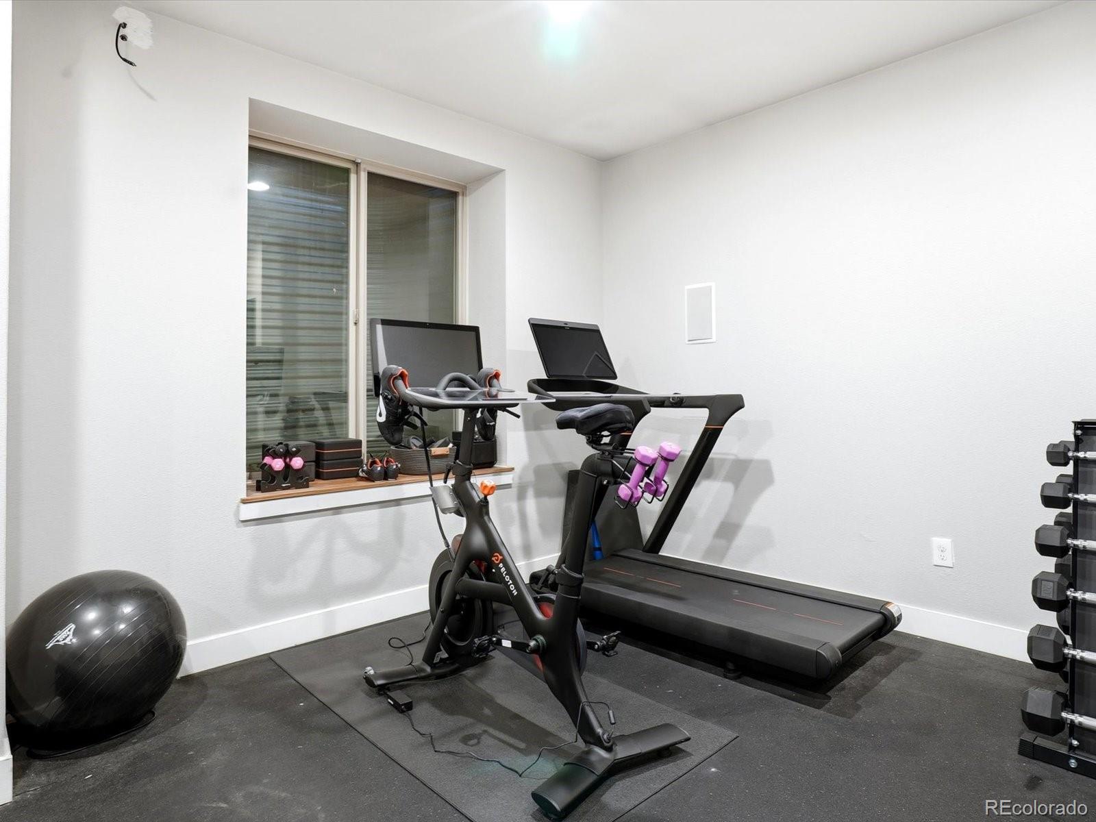 1737 S Pennsylvania Street