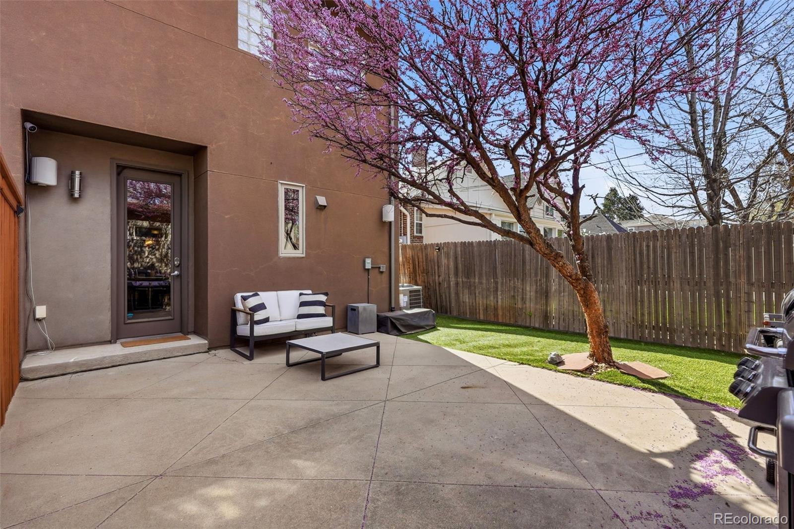 1737 S Pennsylvania Street