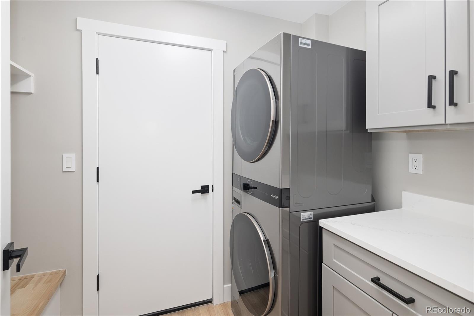 2718 S Langley Court