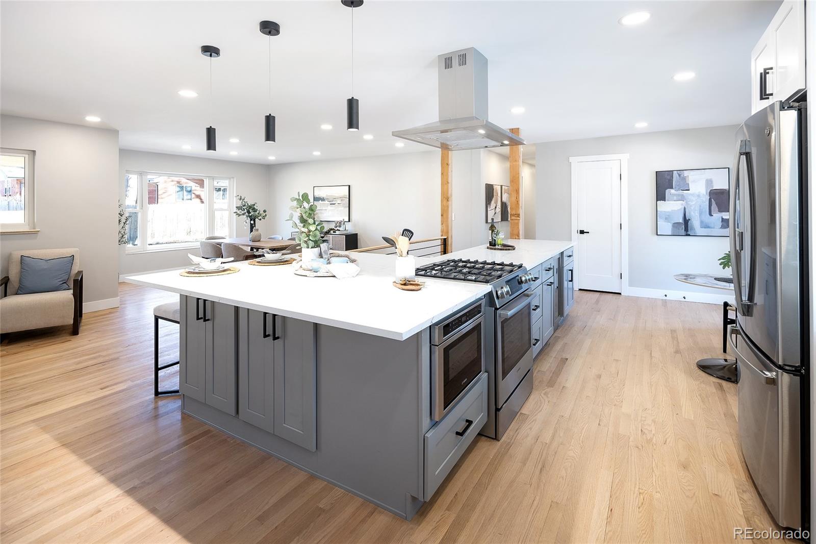 2718 S Langley Court