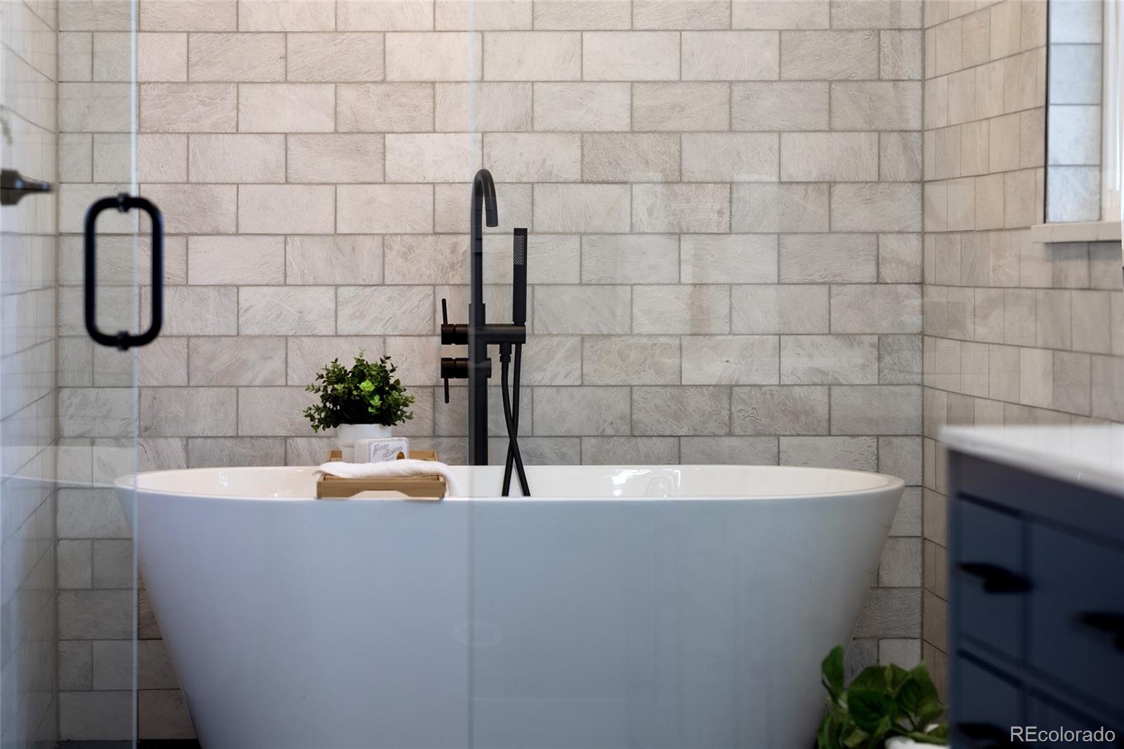 2718 S Langley Court