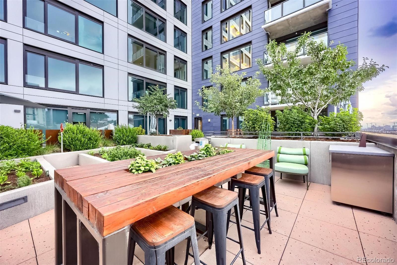 1750 Wewatta Street Unit: 927