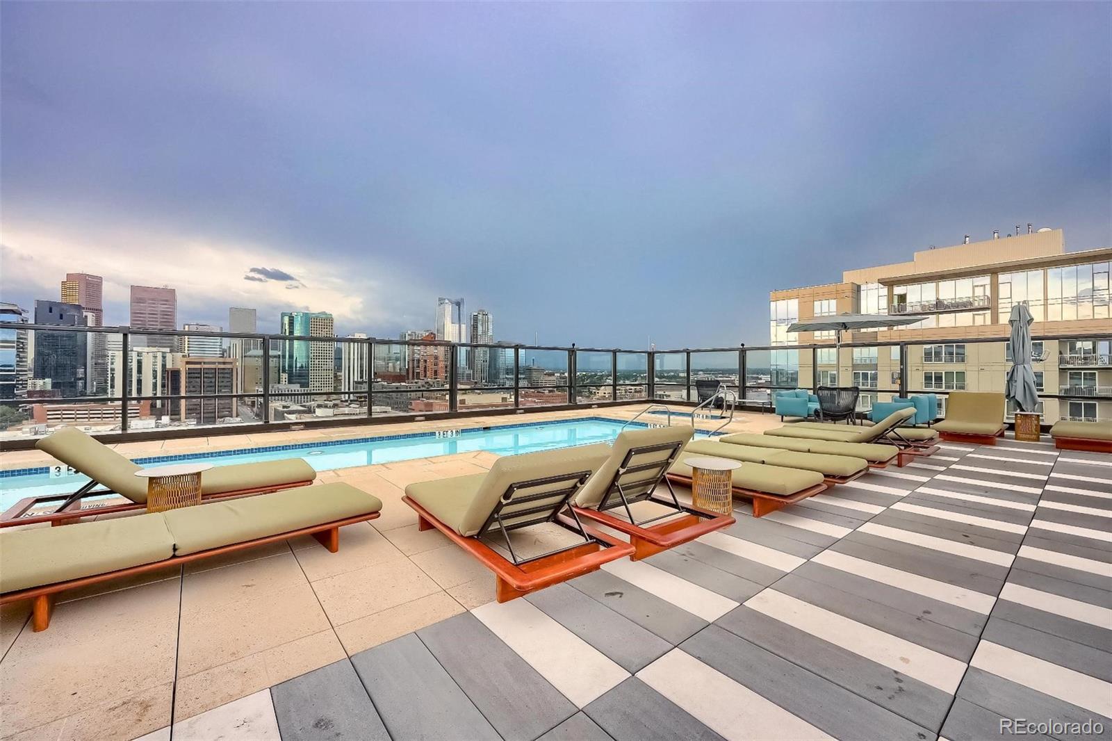 1750 Wewatta Street Unit: 927
