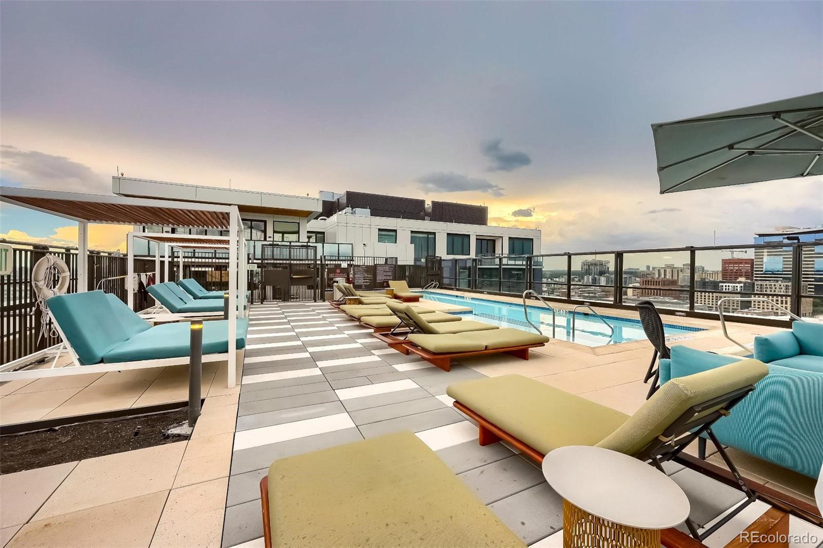 1750 Wewatta Street Unit: 927
