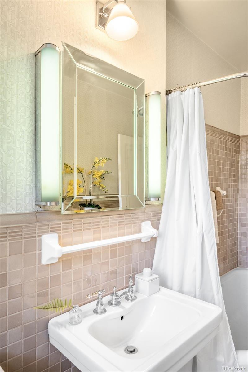 99 S Downing Street Unit: 101