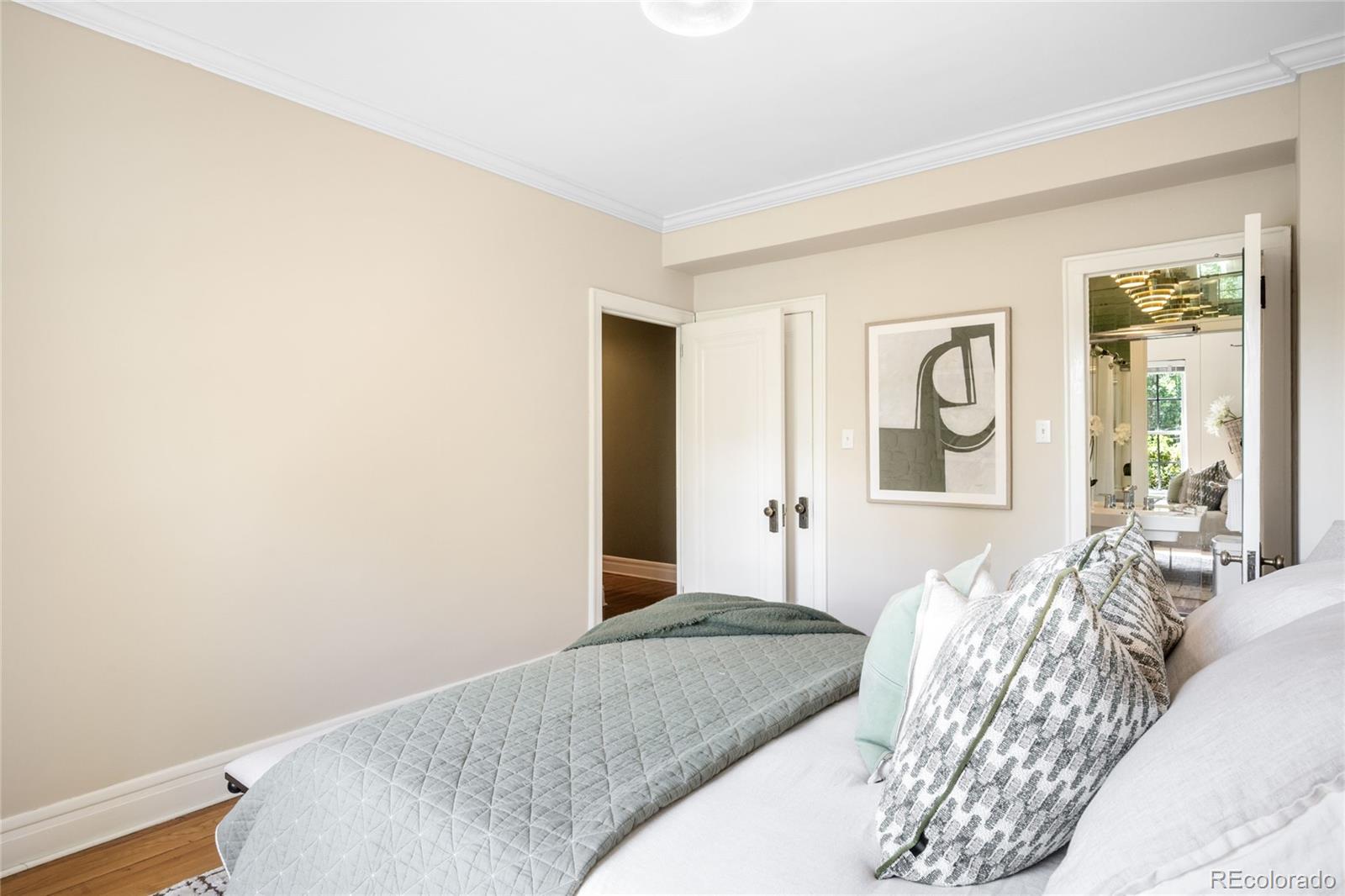 99 S Downing Street Unit: 101