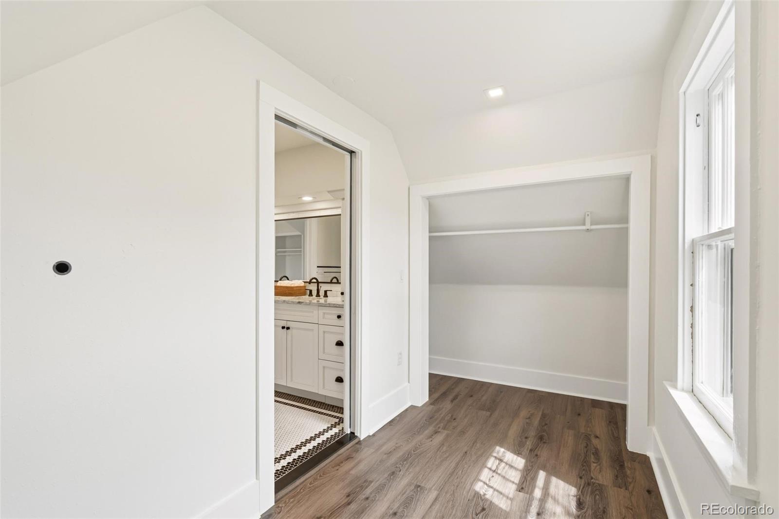 4137 Winona Court
