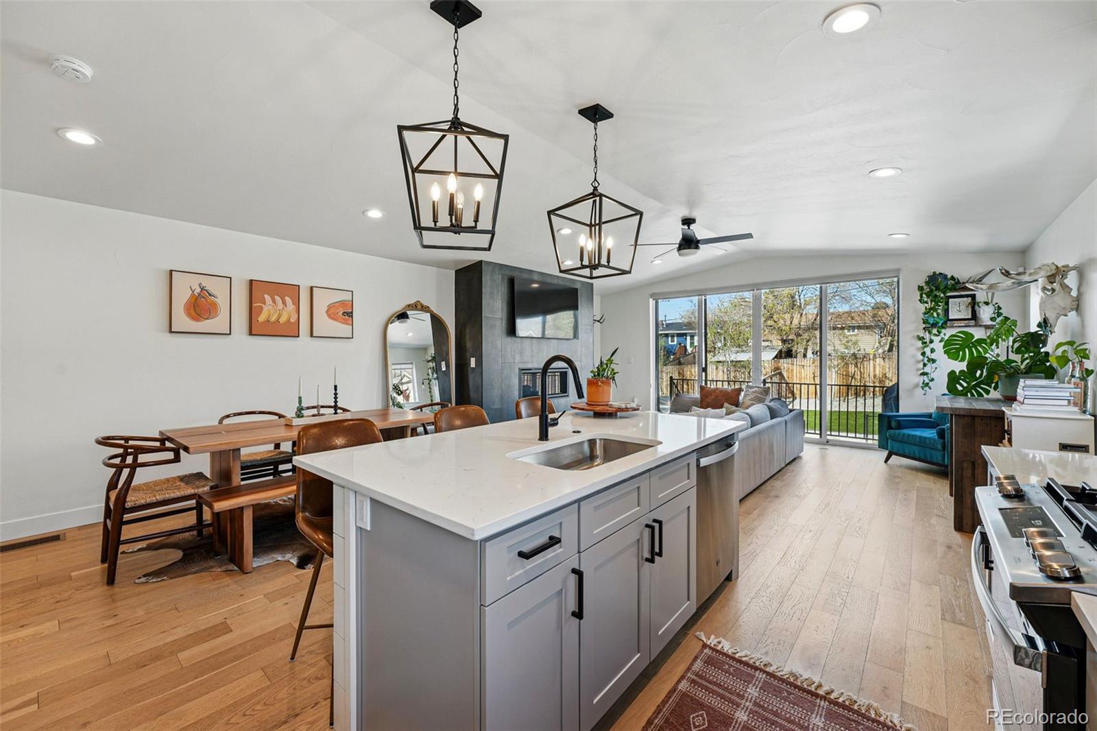 949 Raleigh Street Unit: 2