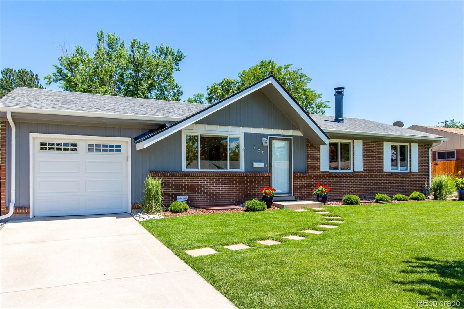 756 S Glencoe Street