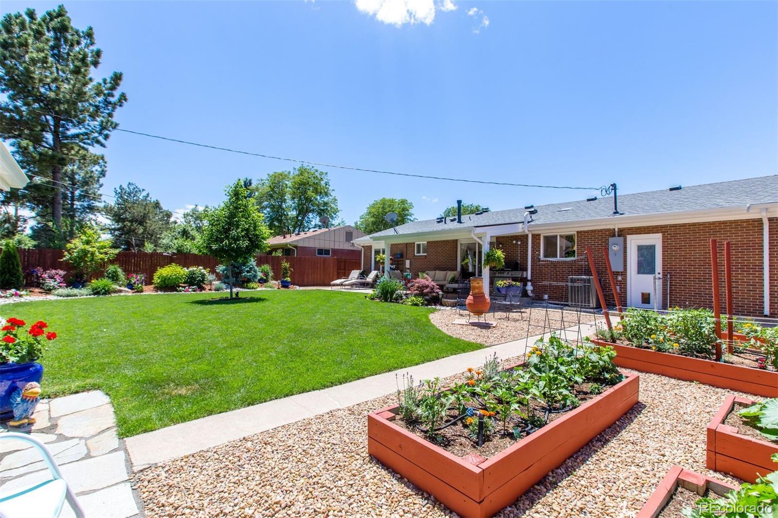 756 S Glencoe Street