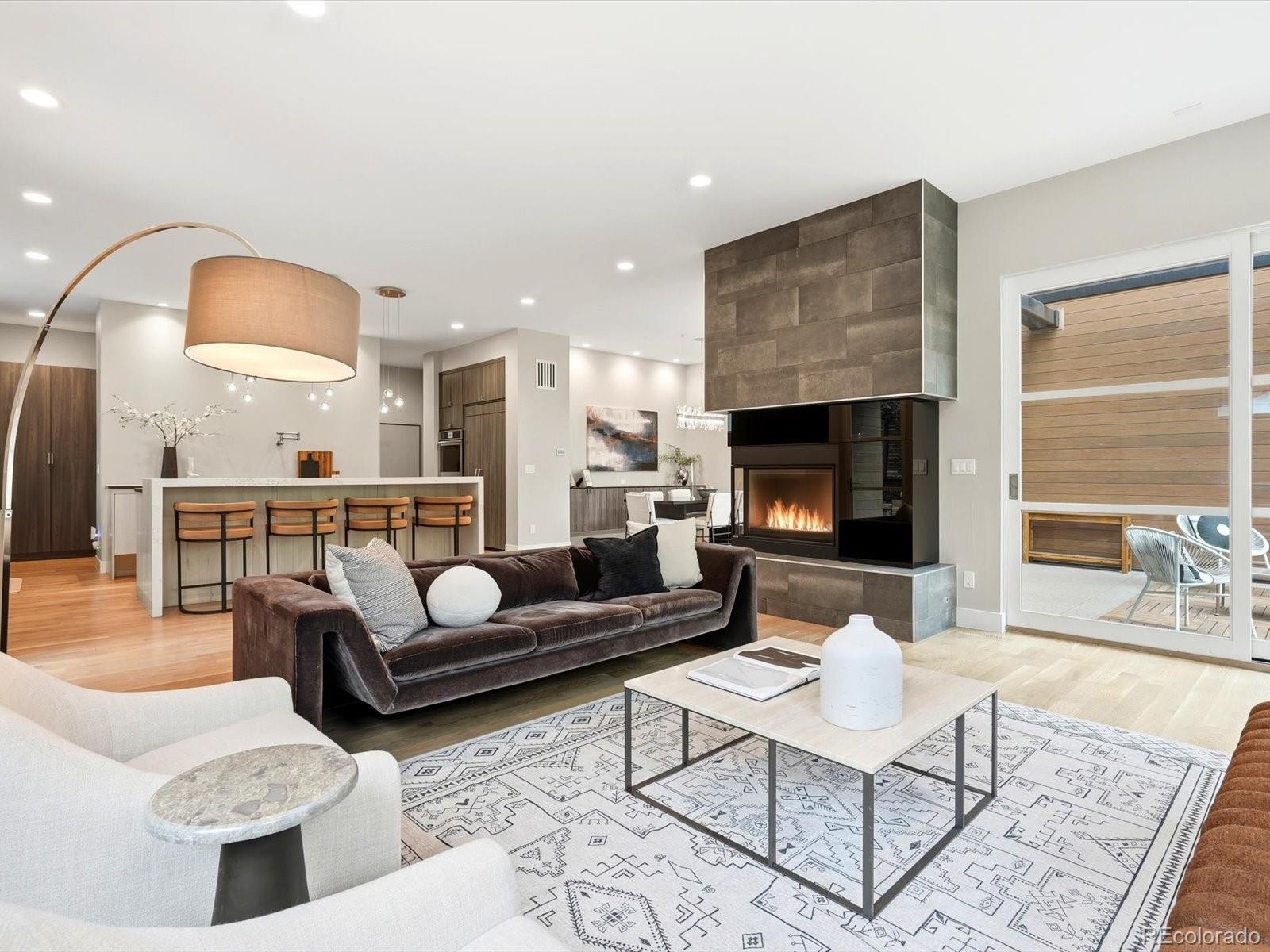 61 N Magnolia Way