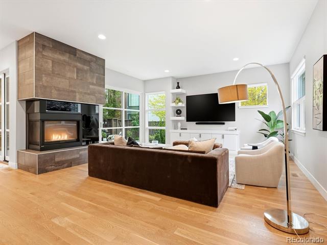 61 N Magnolia Way