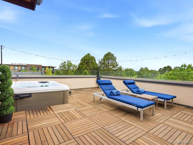 61 N Magnolia Way