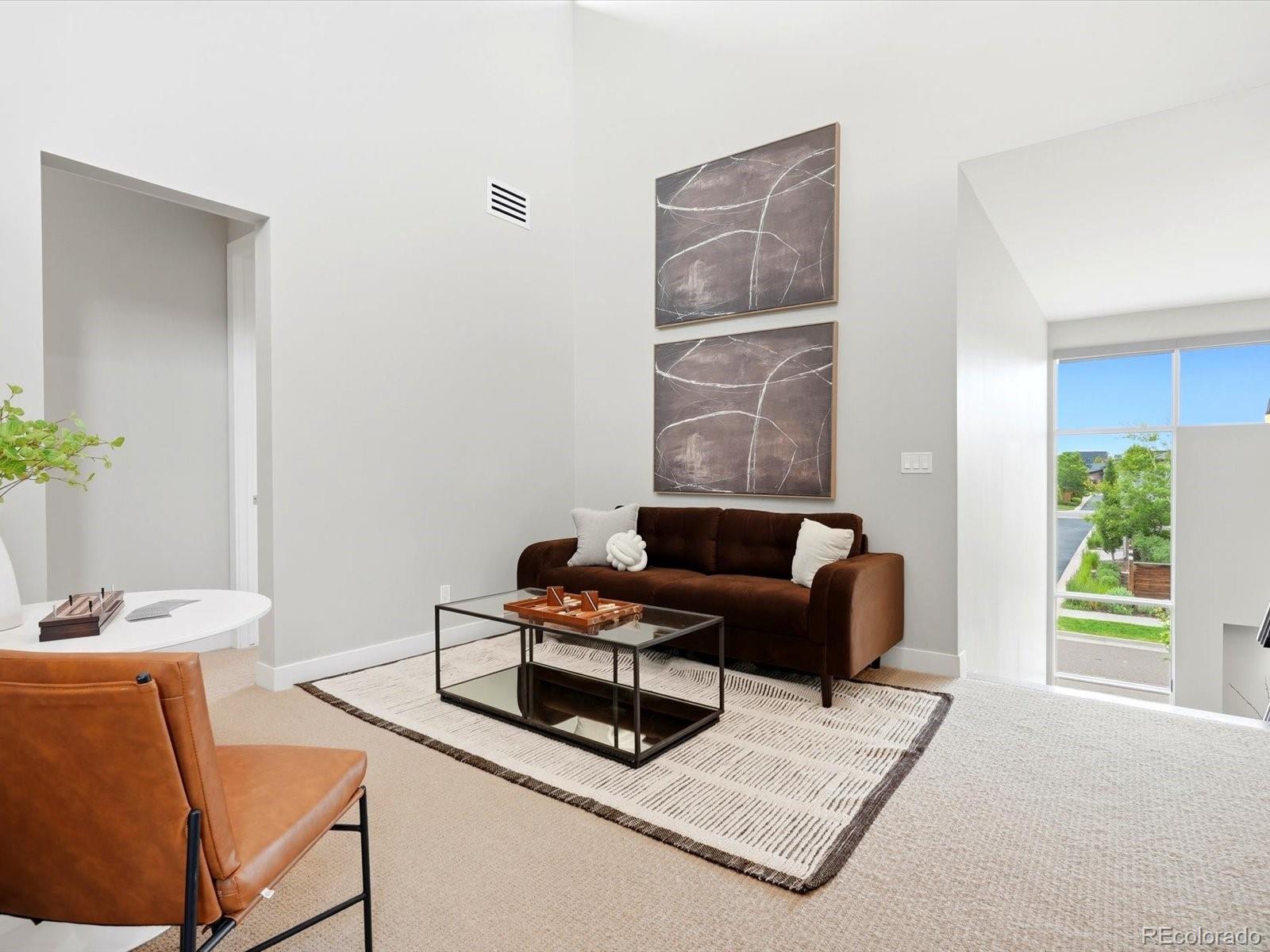 61 N Magnolia Way