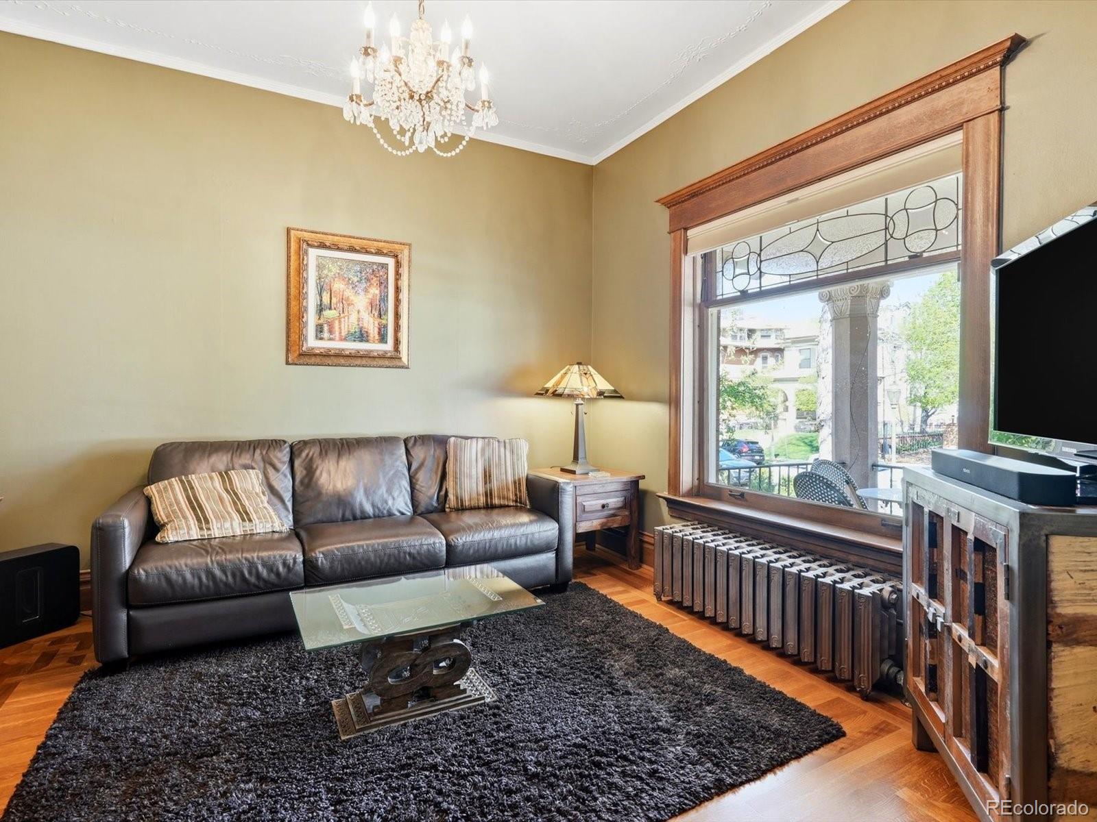 1121 N Humboldt Street