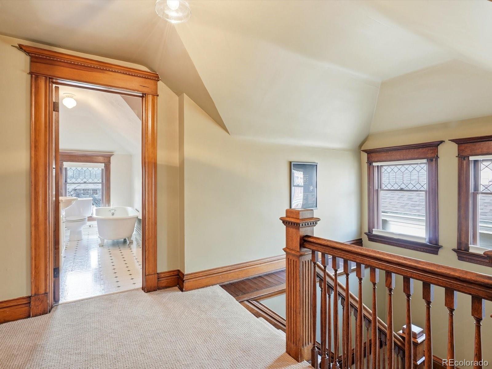 1121 N Humboldt Street