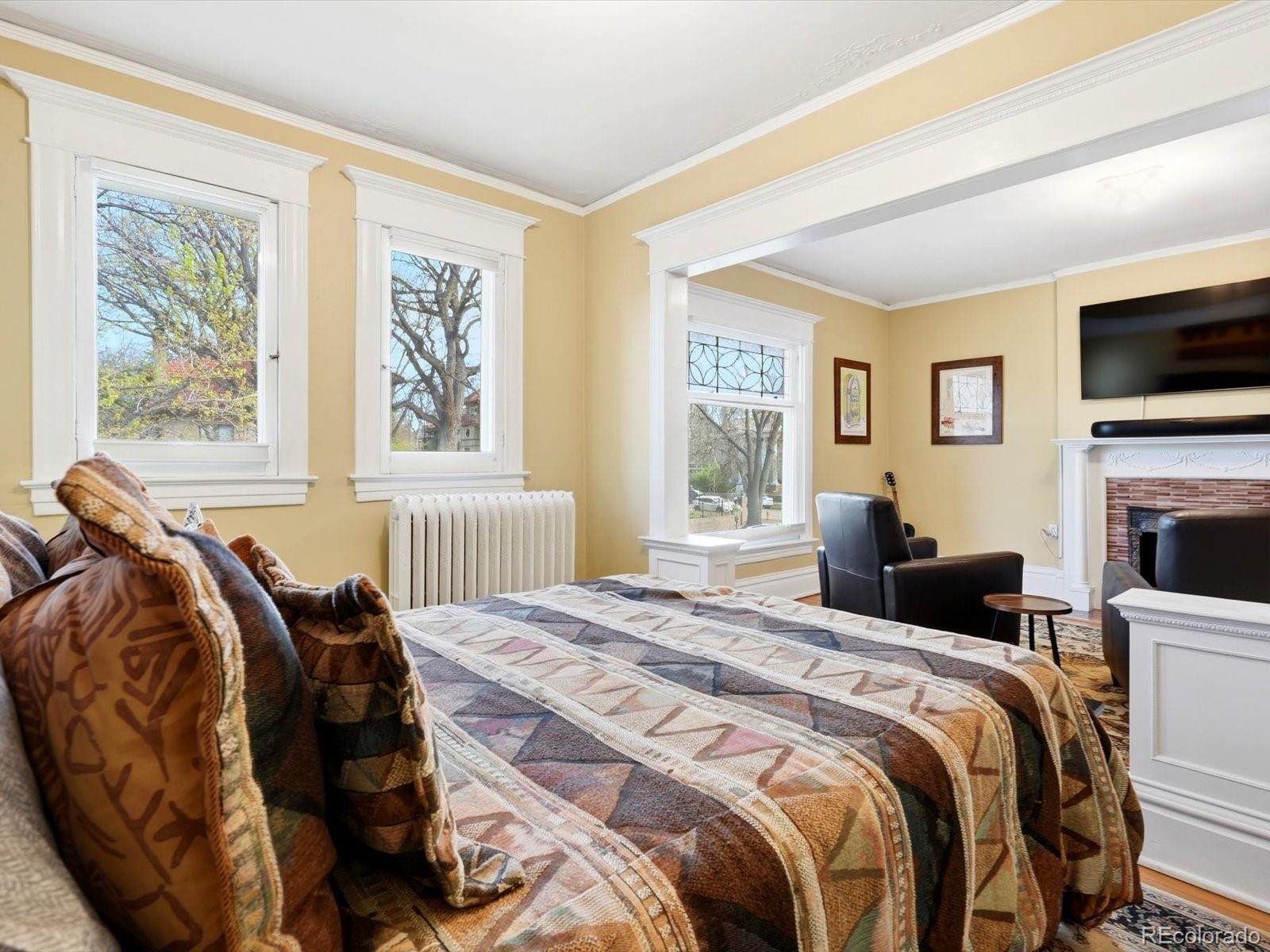 1121 N Humboldt Street