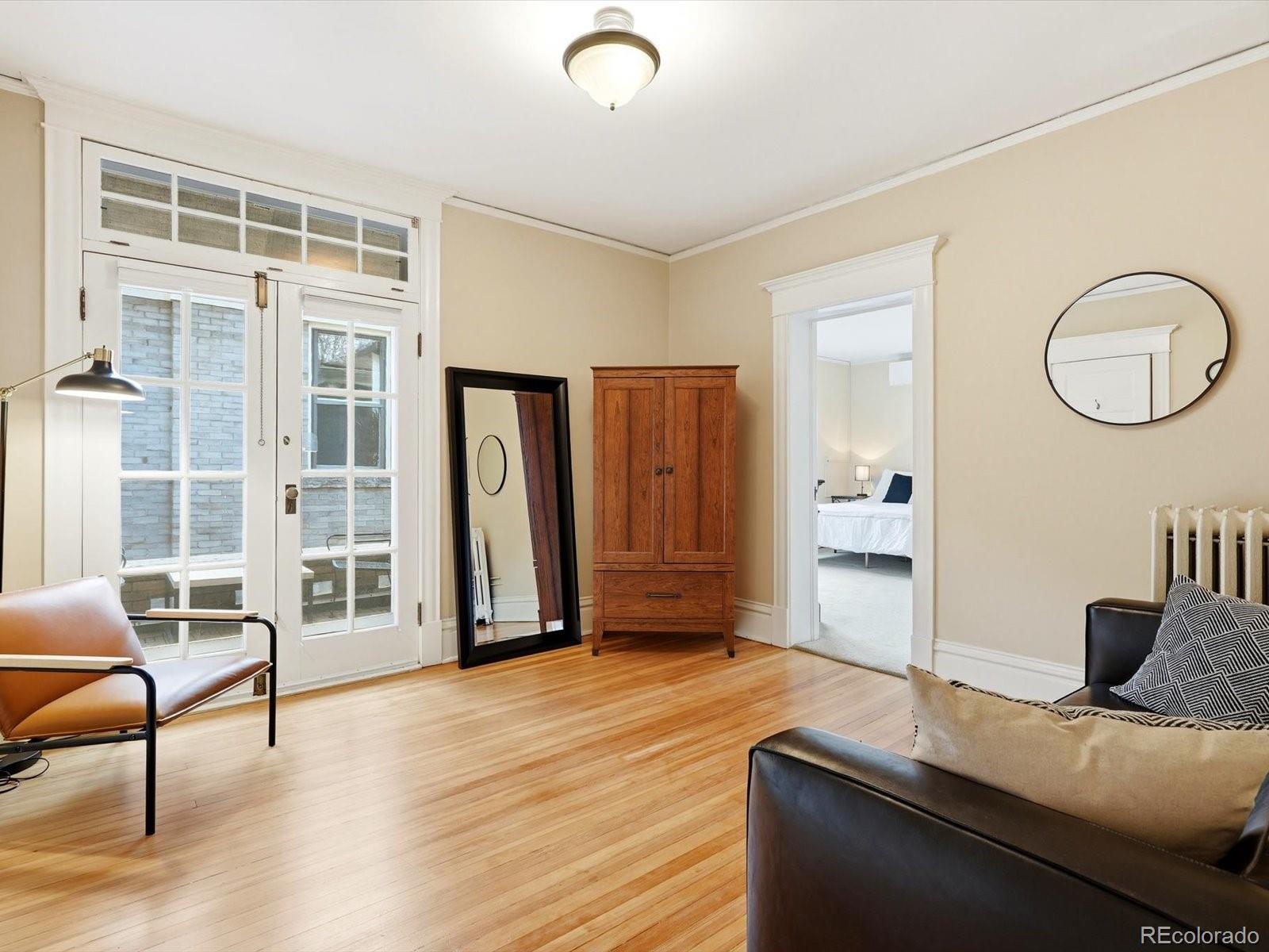 1121 N Humboldt Street