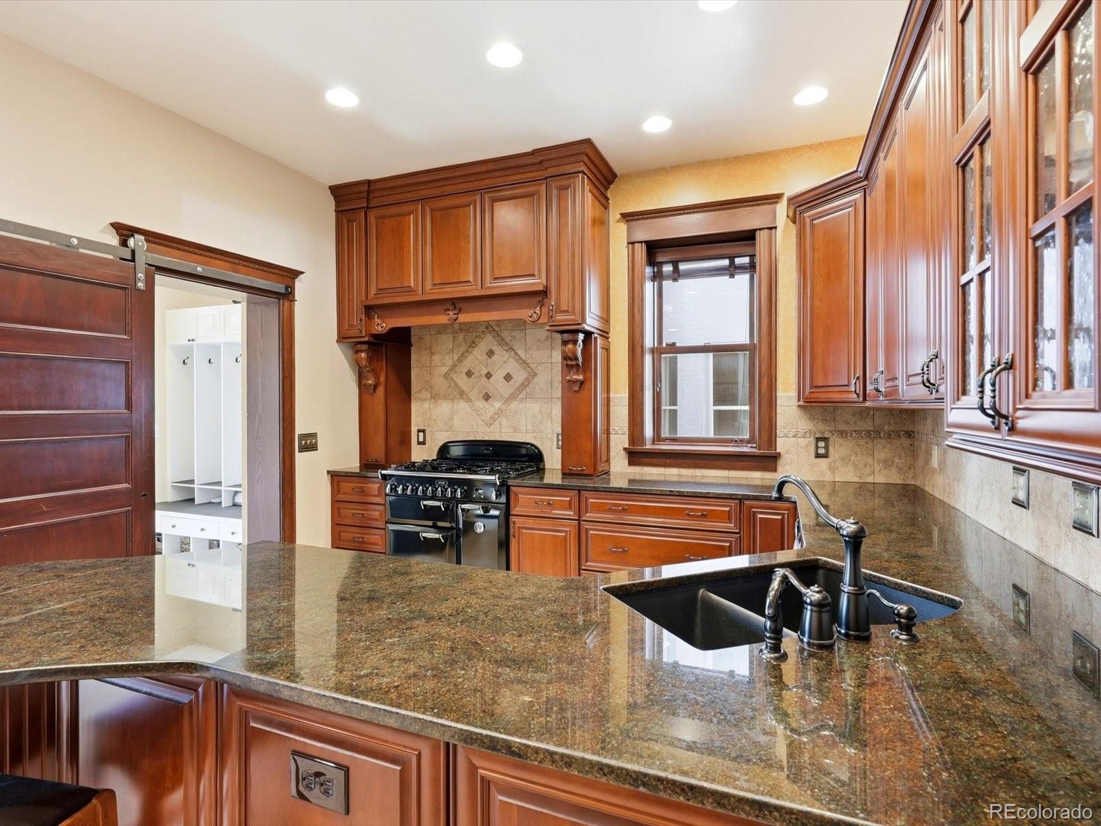 1121 N Humboldt Street