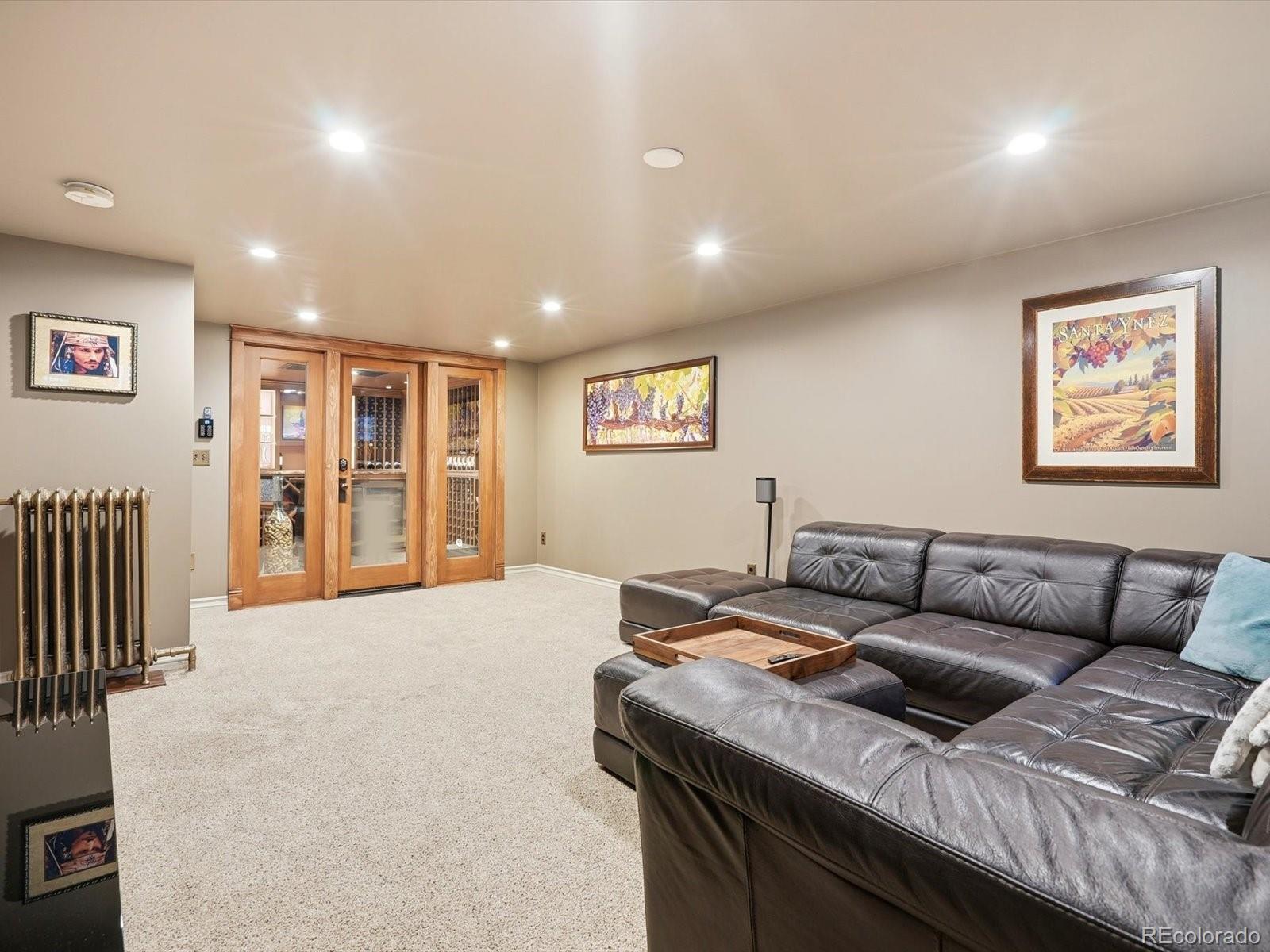 1121 N Humboldt Street