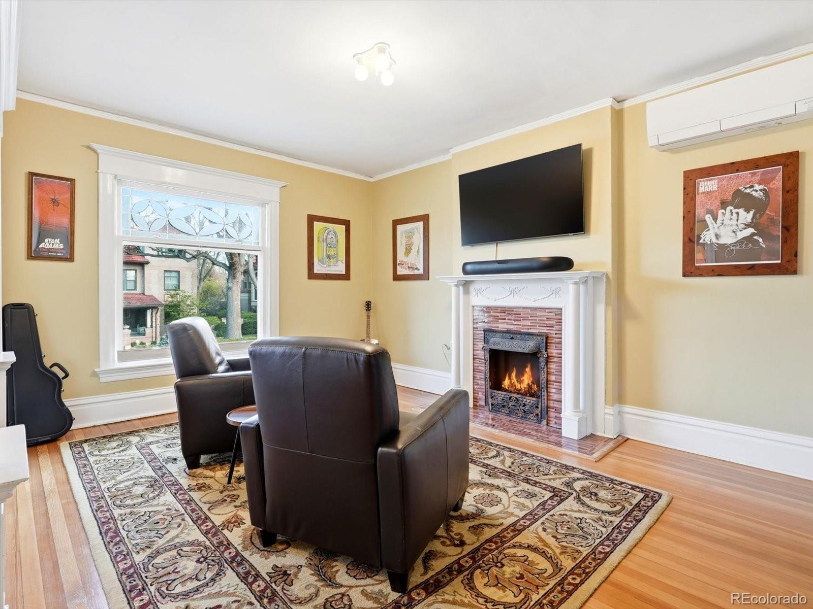 1121 N Humboldt Street