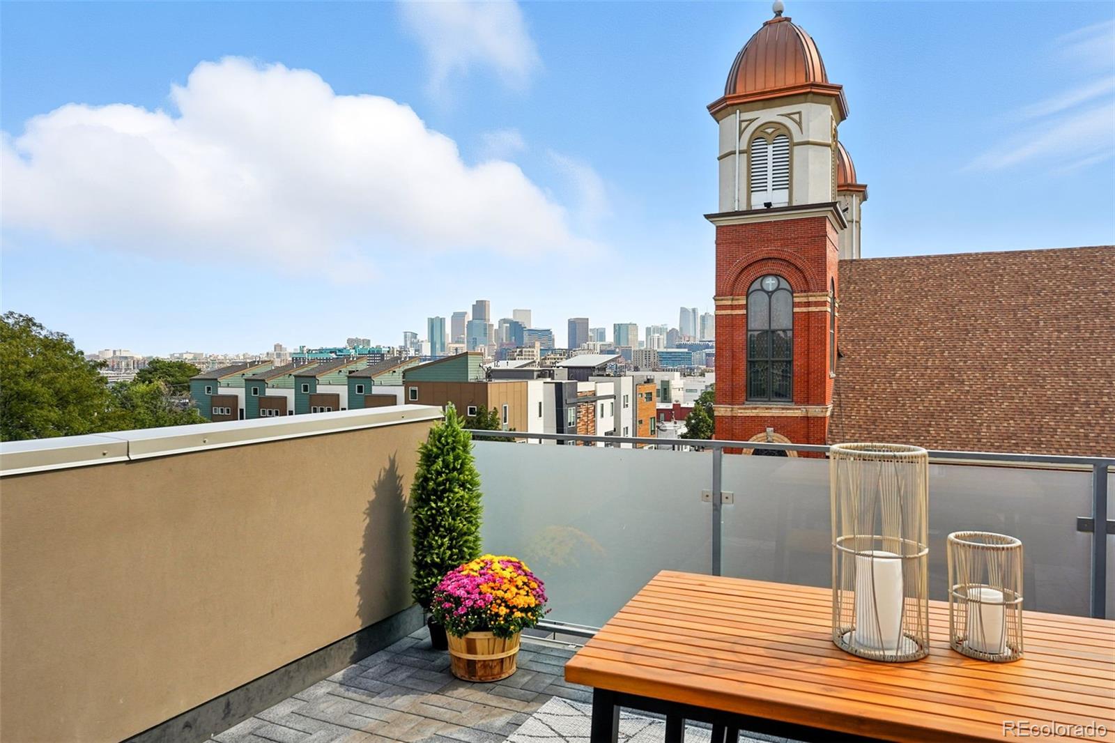 1505 W 36th Avenue