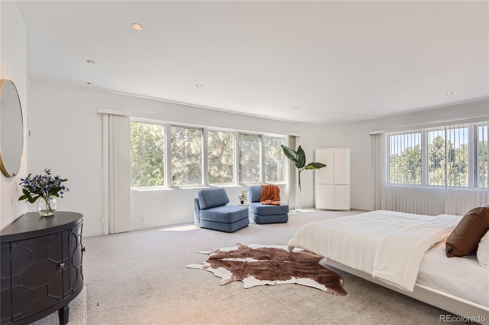 801 E Radcliff Avenue