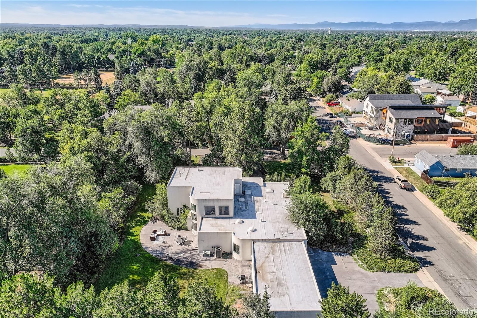 801 E Radcliff Avenue