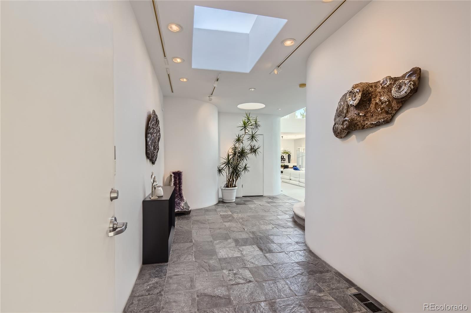 801 E Radcliff Avenue