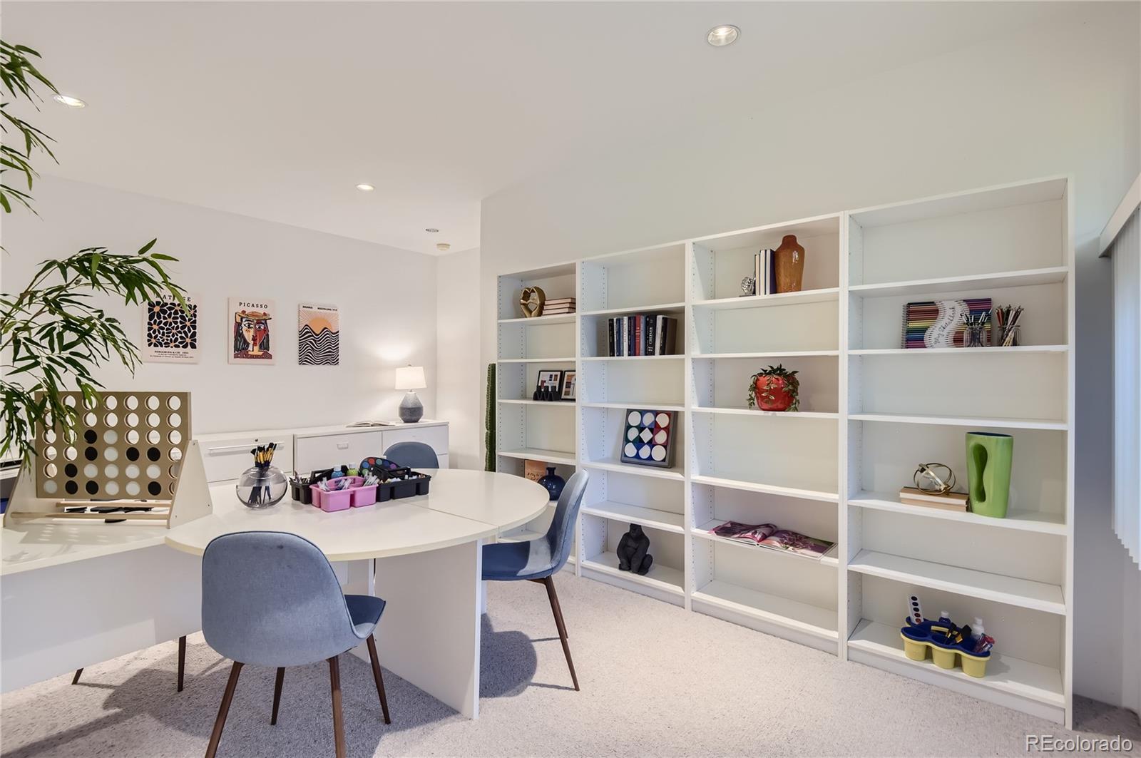 801 E Radcliff Avenue